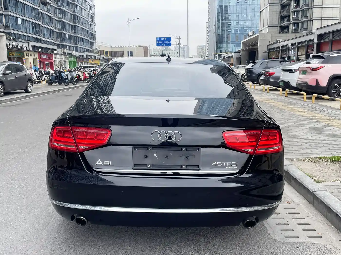 Audi A8 2013 A8L 45 TFSI quattro Exclusive фото 12