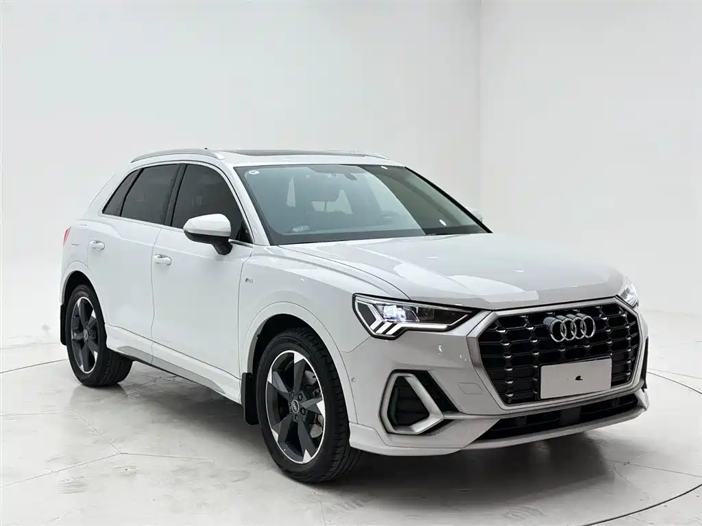 Audi Q3 2022 35 TFSI Fashion Dynamic фото 3