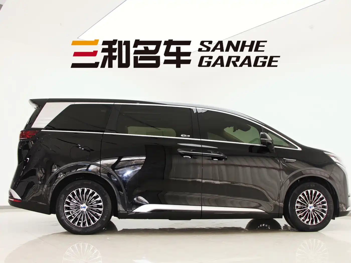 Denza D9 2025 Model DM-i Smart Drive Edition 1020 AWD Flagship фото 4