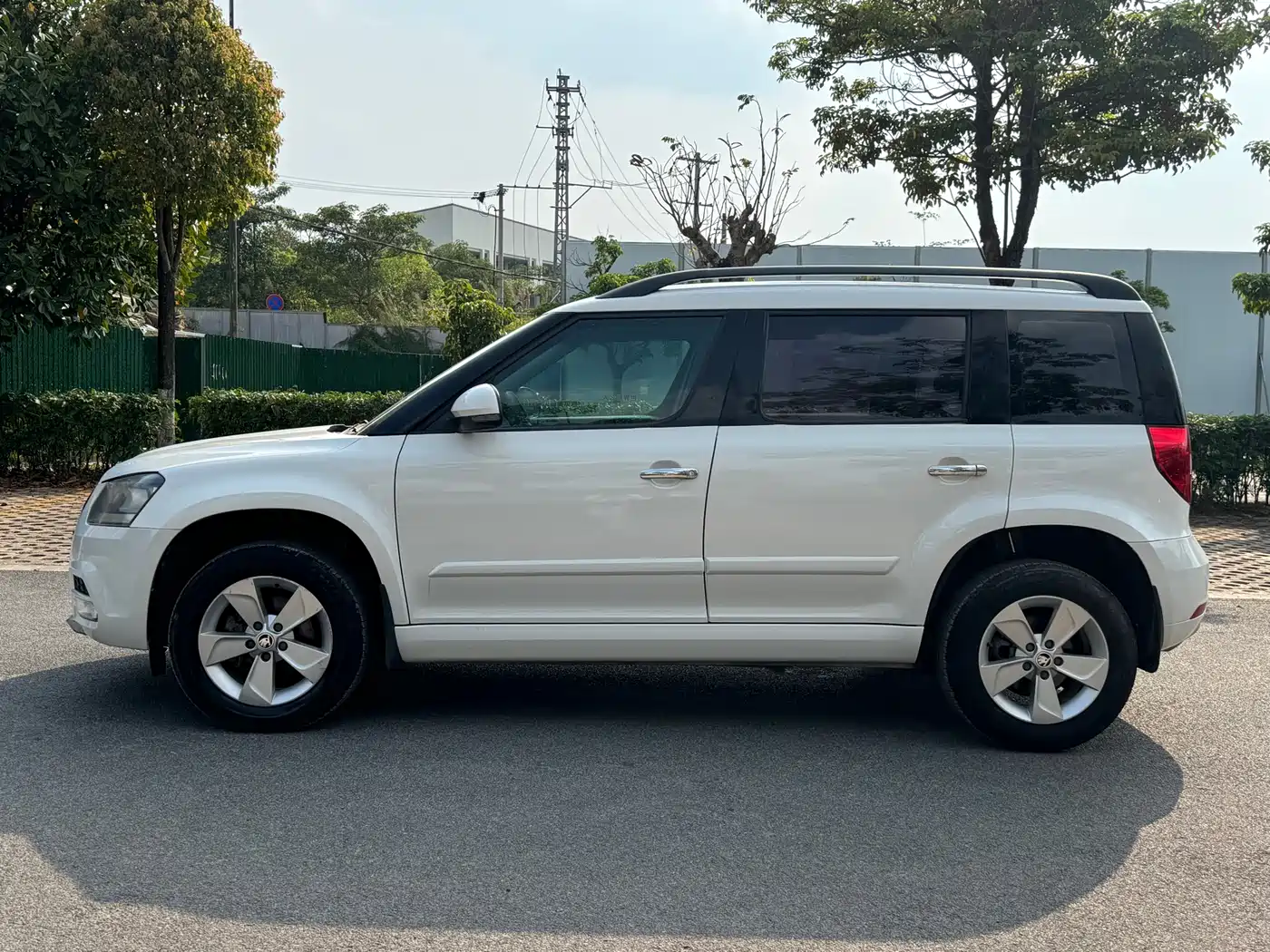 Škoda Yeti 2014 1.4TSI DSG Color Edition фото 4