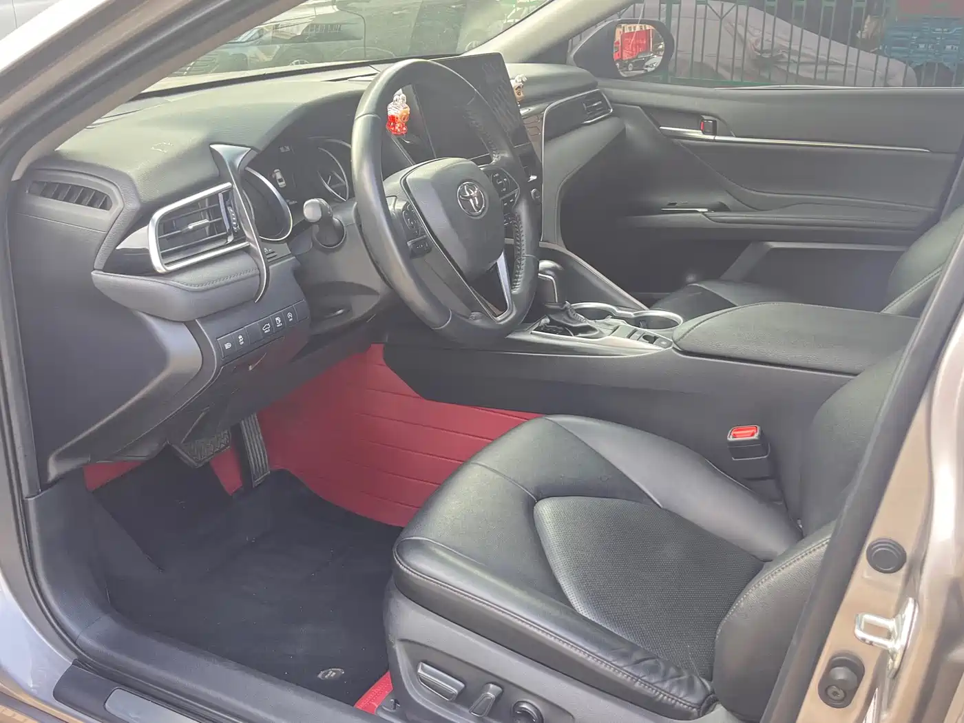 Toyota Camry 2023 2.0G Luxury Edition фото 9