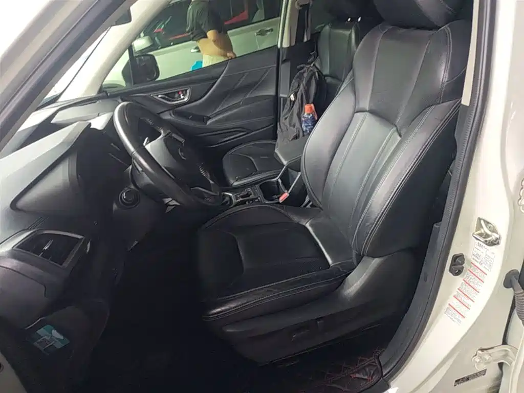 Subaru Forester 2020 2.0i Luxury Edition EyeSight фото 15