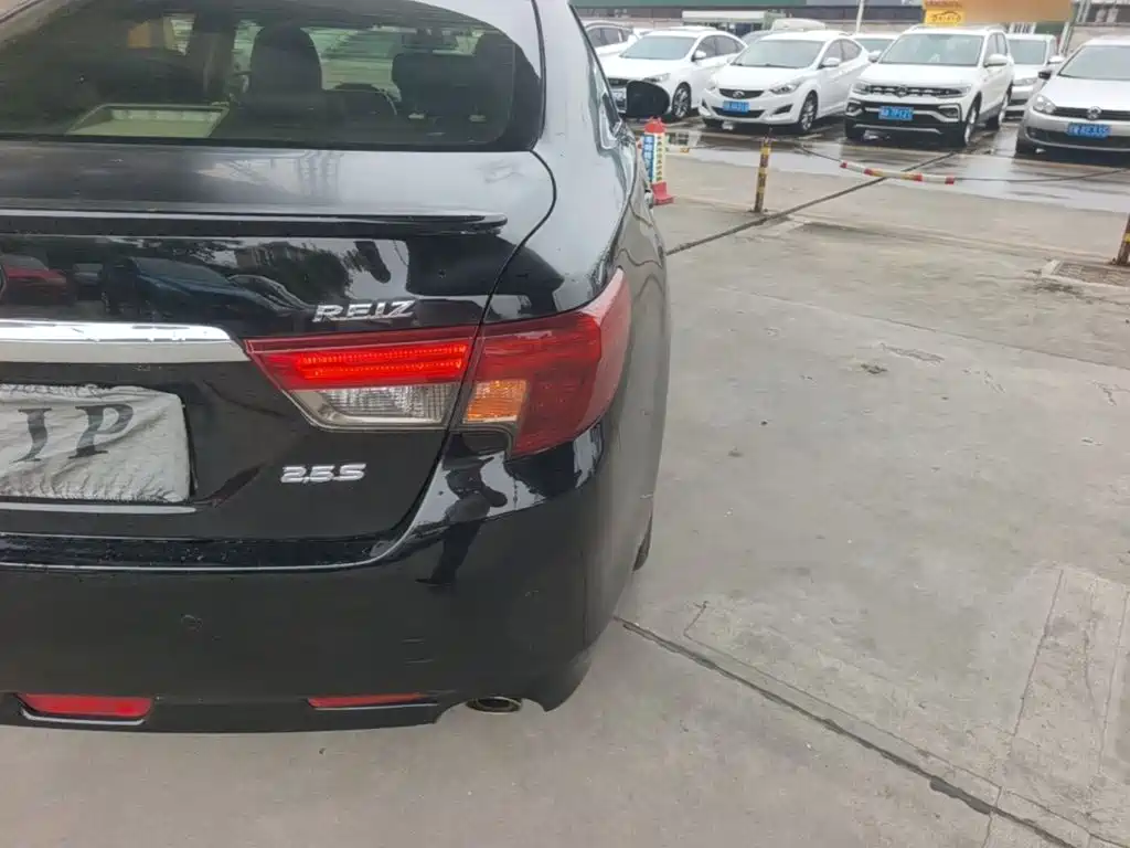 Toyota Reiz 2015 2013 2.5S Elite Edition