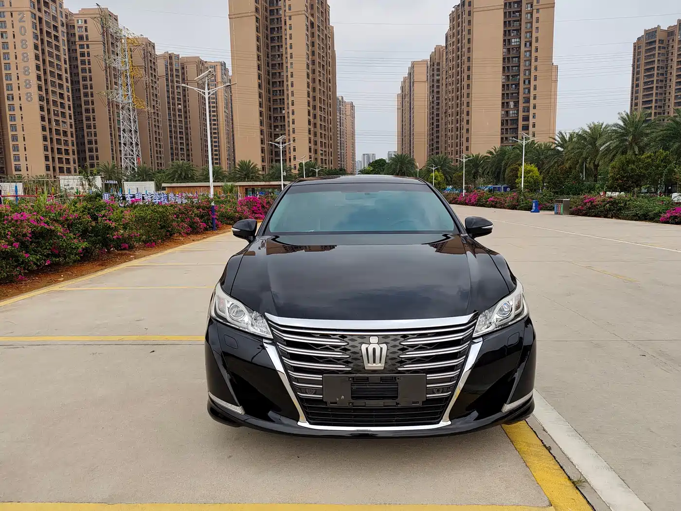 Toyota Crown 2017 2.0T Sport Edition фото 2
