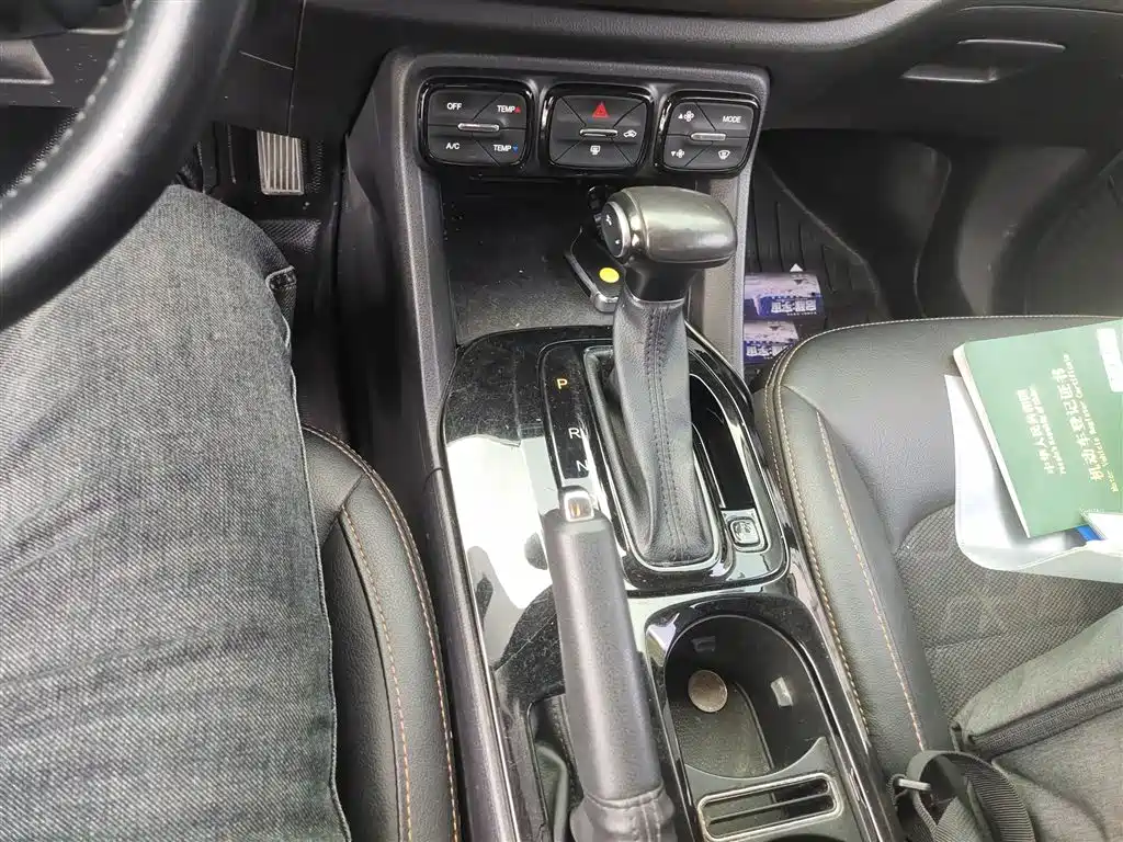 GAC Trumpchi Trumpchi GS3 2019 235T Automatic Elite Edition фото 10