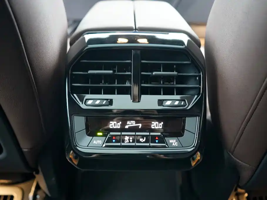 BMW iX 2023 2022 xDrive40
