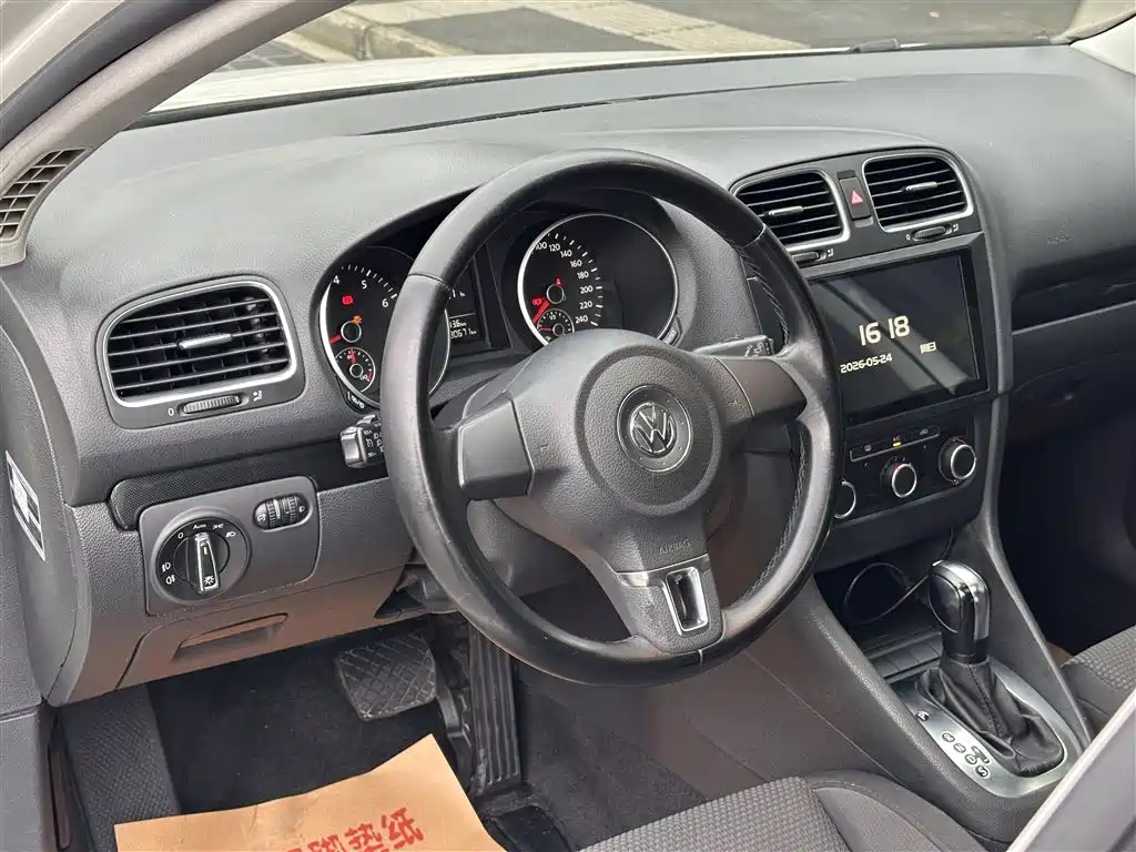 Volkswagen Golf 2012 1.6 Automatic Comfort Type фото 7