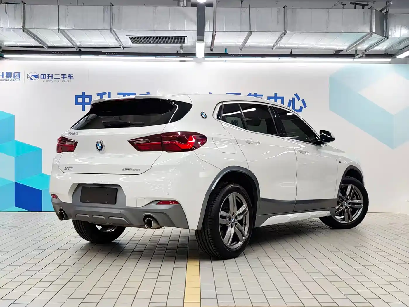 BMW X2 2020 sDrive25i Leading M Off-Road Package фото 24