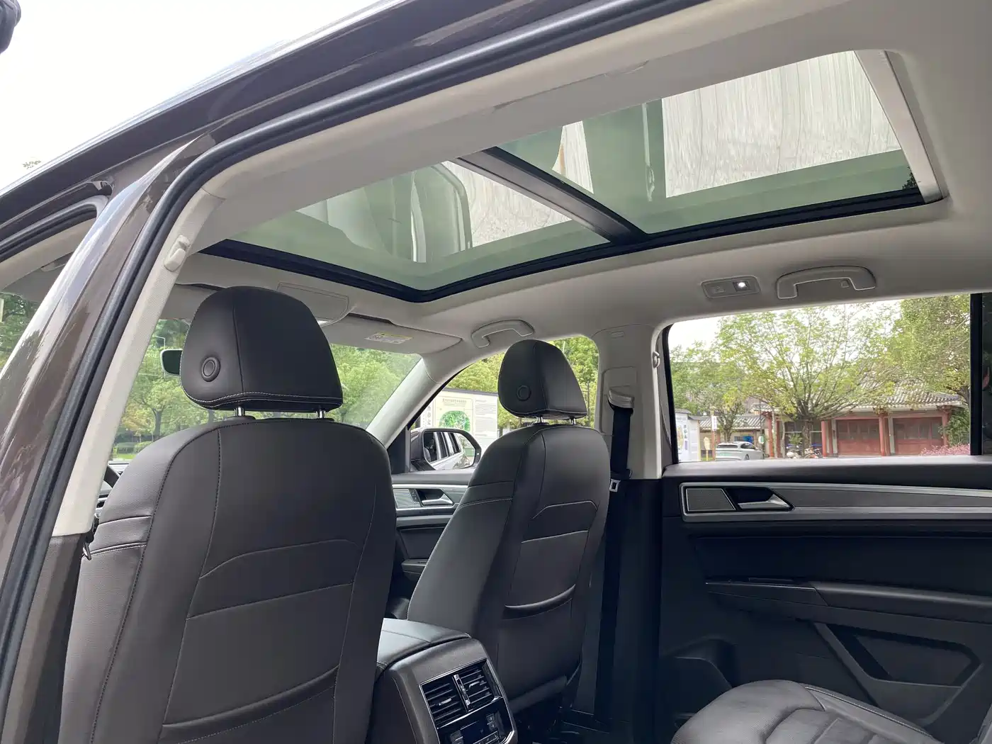 Volkswagen Teramont 2019 380TSI 4WD Luxury Edition China VI фото 17