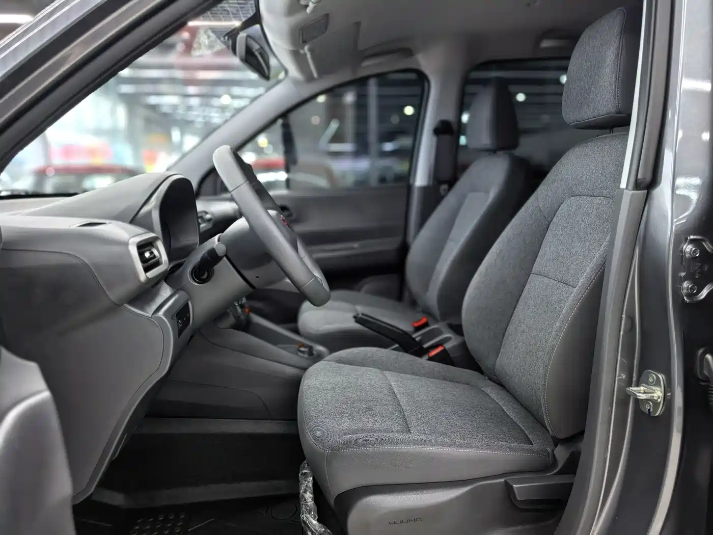Wuling Motors Wuling Hongguang New Energy 2026 2024 Pure Electric 300KM Standard