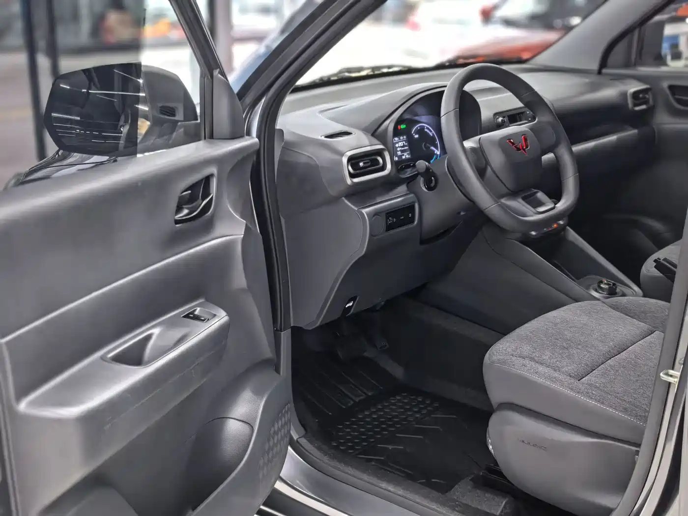 Wuling Motors Wuling Hongguang New Energy 2026 2024 Pure Electric 300KM Standard