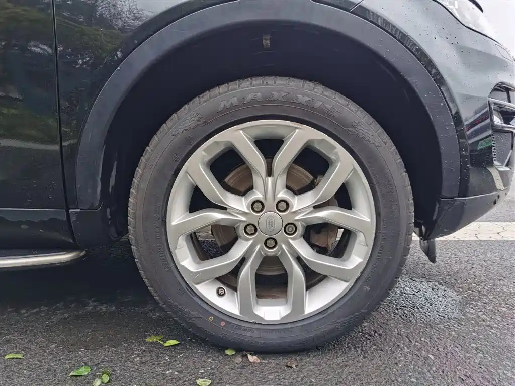 Land Rover Discovery Sport 2017 2.0T HSE фото 24