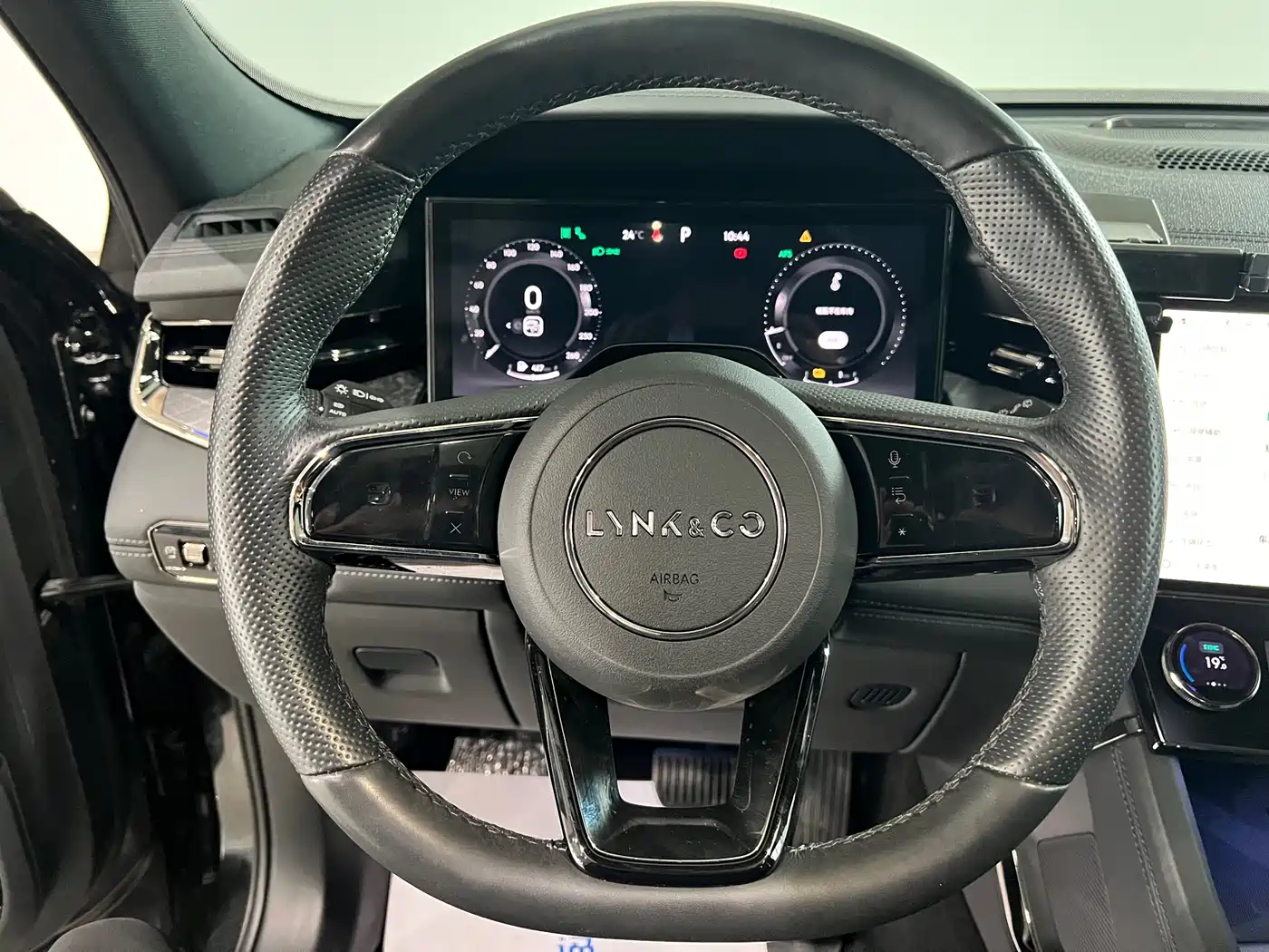 Lynk & Co 09 EM-P 2021 2.0T PHEV Halo 7-Seater фото 22