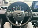 Фото 10 - Toyota Corolla