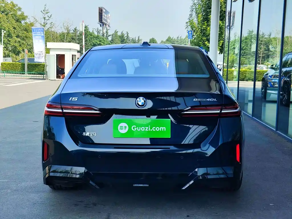 BMW i5 2025 2025 eDrive 40L M Sport Package