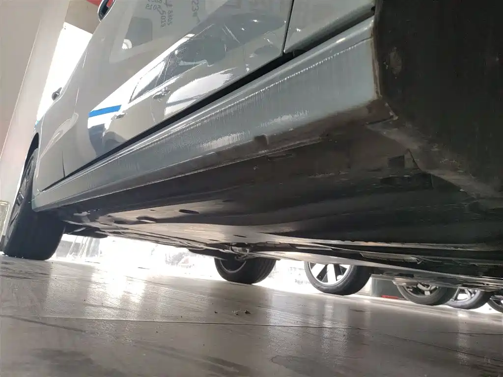 Volkswagen Passat 2025 Model Pro 380TSI Starlight Dragon Premium Edition фото 21