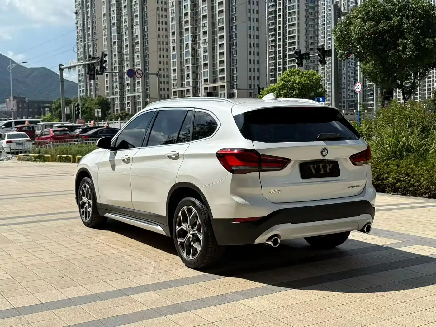 BMW X1 2021 sDrive20Li Fashion фото 7