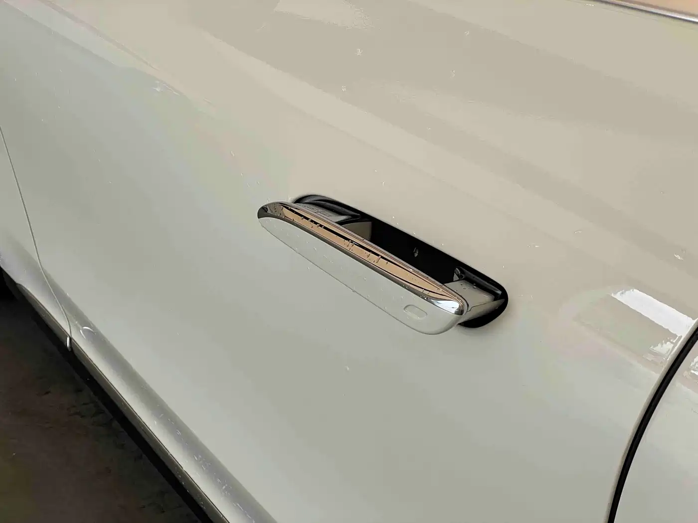 Mercedes-Benz EQE 2025 2025 Model 500 4MATIC Luxury Edition