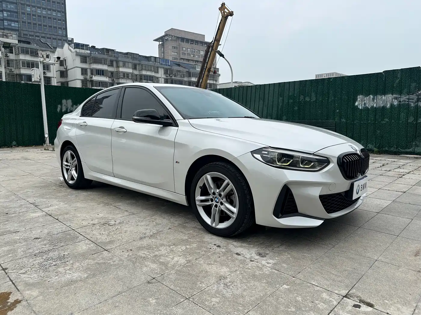 BMW 1 Series 2021 120i M Sport Shadow Edition фото 3