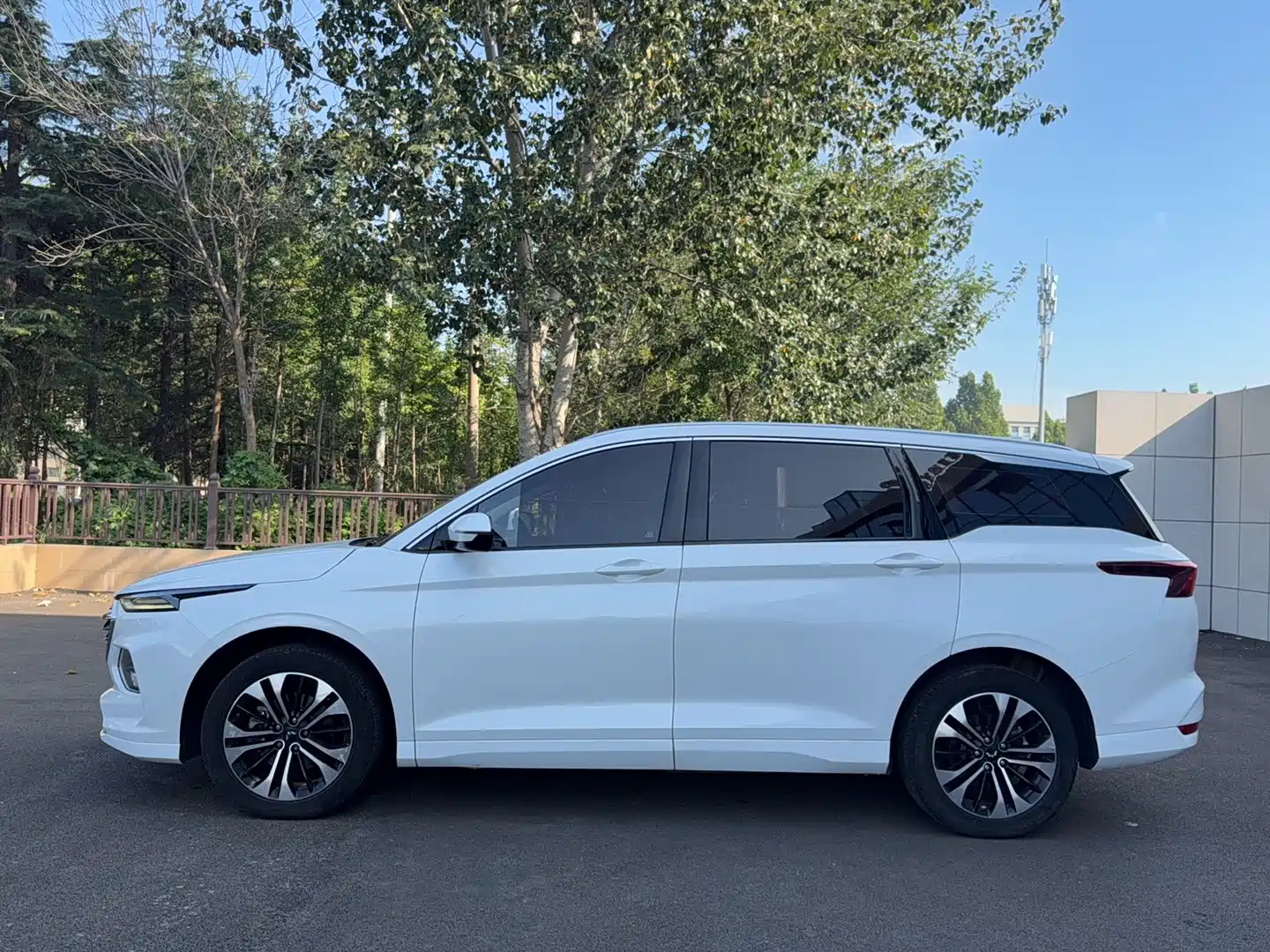 صورة 7 - Wuling Motors Wuling Victory