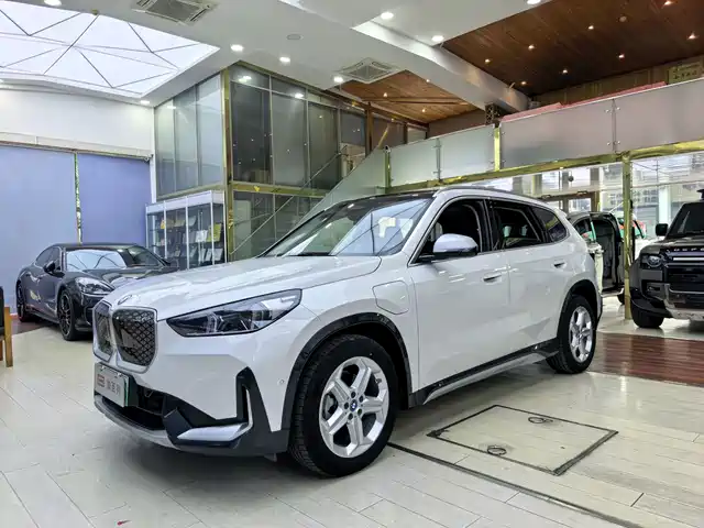 BMW BMW iX1 2025 eDrive25L X Design Package