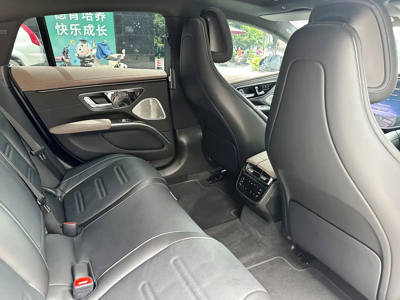 Mercedes-Benz EQS AMG 2022 AMG EQS 53 4MATIC+ фото 15