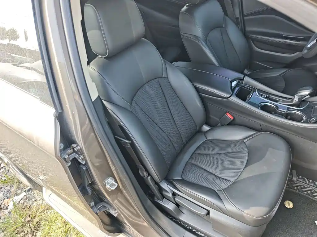 Фото 25 - Buick Envision Plus