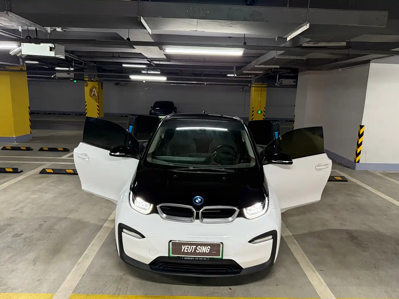 BMW I3