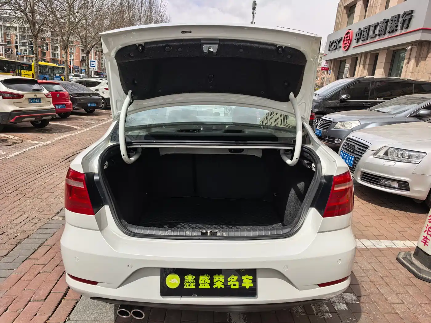 Volkswagen Bora 2014 1.4TSI Automatic Comfort Edition фото 11