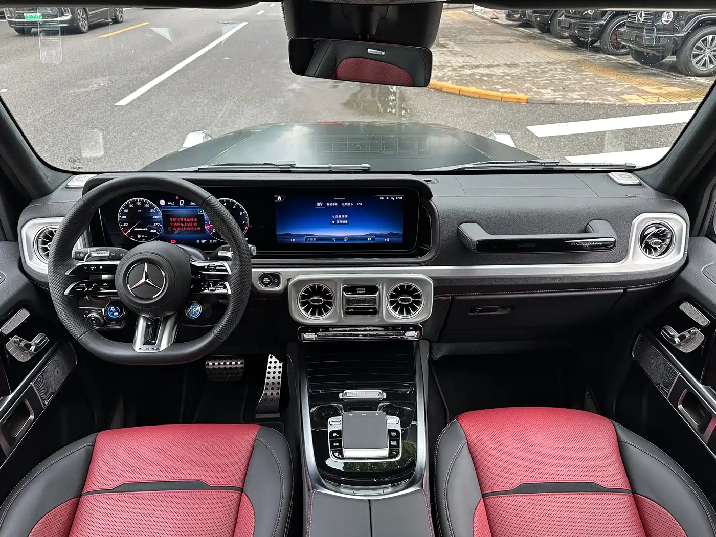 Mercedes-Benz G-Class AMG 2025 AMG G 63 фото 15
