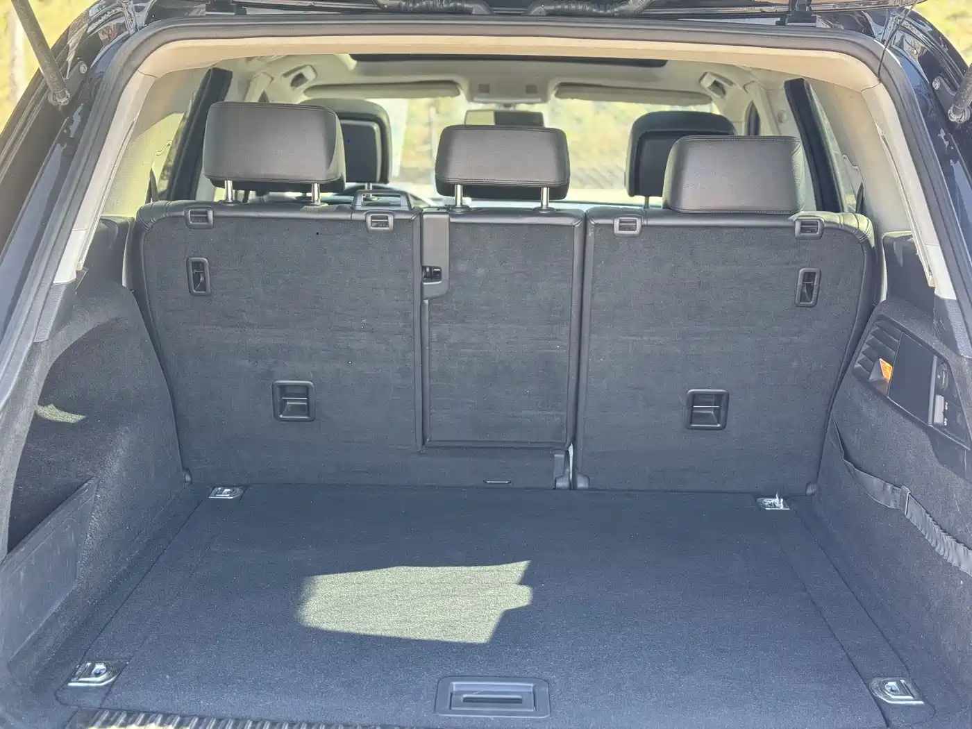 Volkswagen Touareg 2011 3.0TSI Standard фото 17