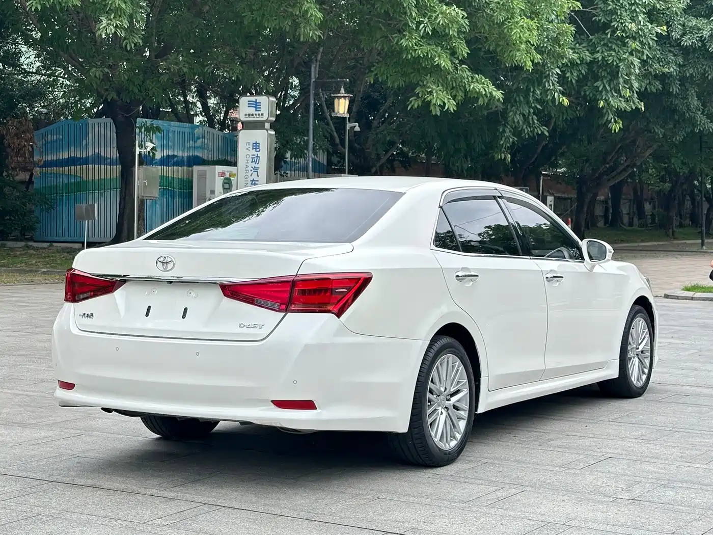 Toyota Crown 2017 2.0T Sport Edition фото 13