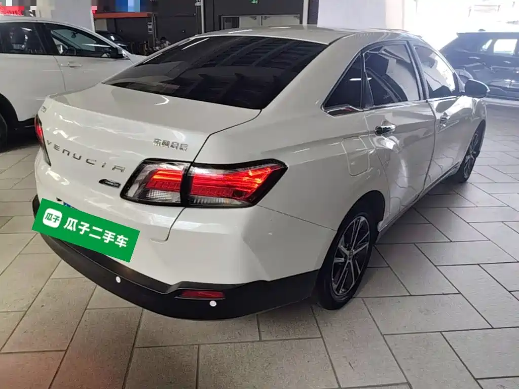 Venucia D60 2018 2018 1.6L CVT Smart Elite Edition