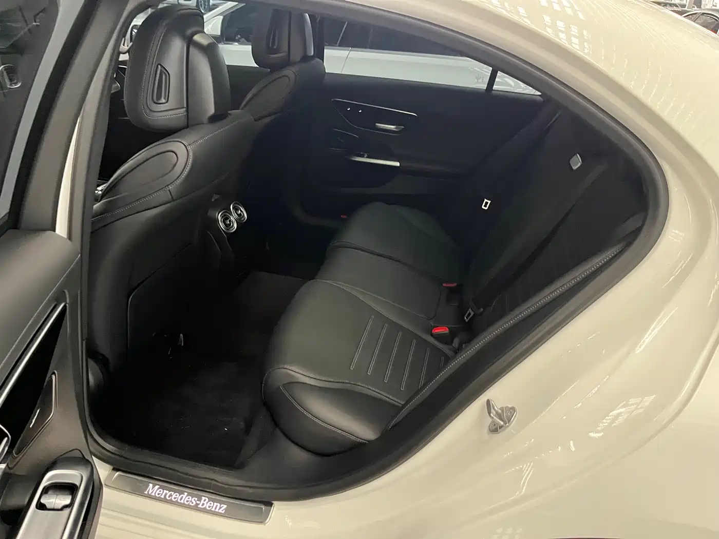 Mercedes-Benz C-Class 2022 C 260 L Sport Edition фото 4