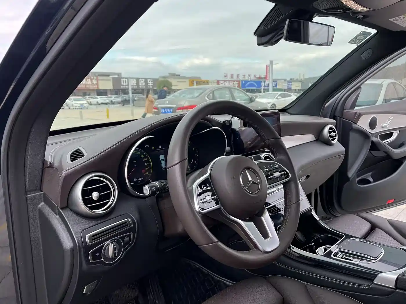 Mercedes-Benz GLC 2020 Facelift GLC 260 L 4MATIC Dynamic фото 11
