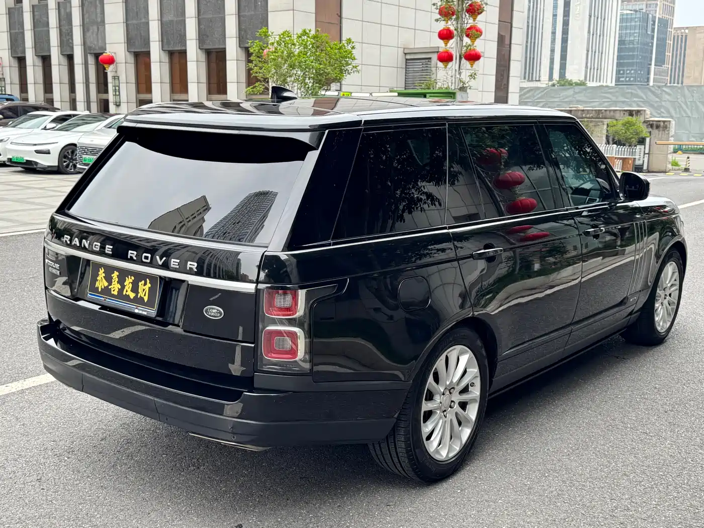 Land Rover Range Rover 2018 3.0 SC V6 Vogue Heritage Extended Edition фото 11