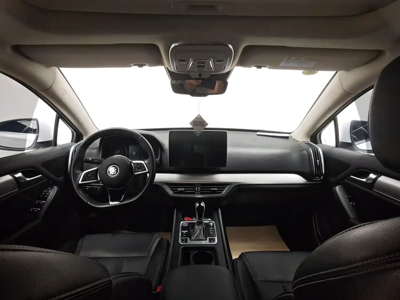 BYD Tang 2020 2019 2.0T Automatic Smart Connect Delight 7-seater China VI