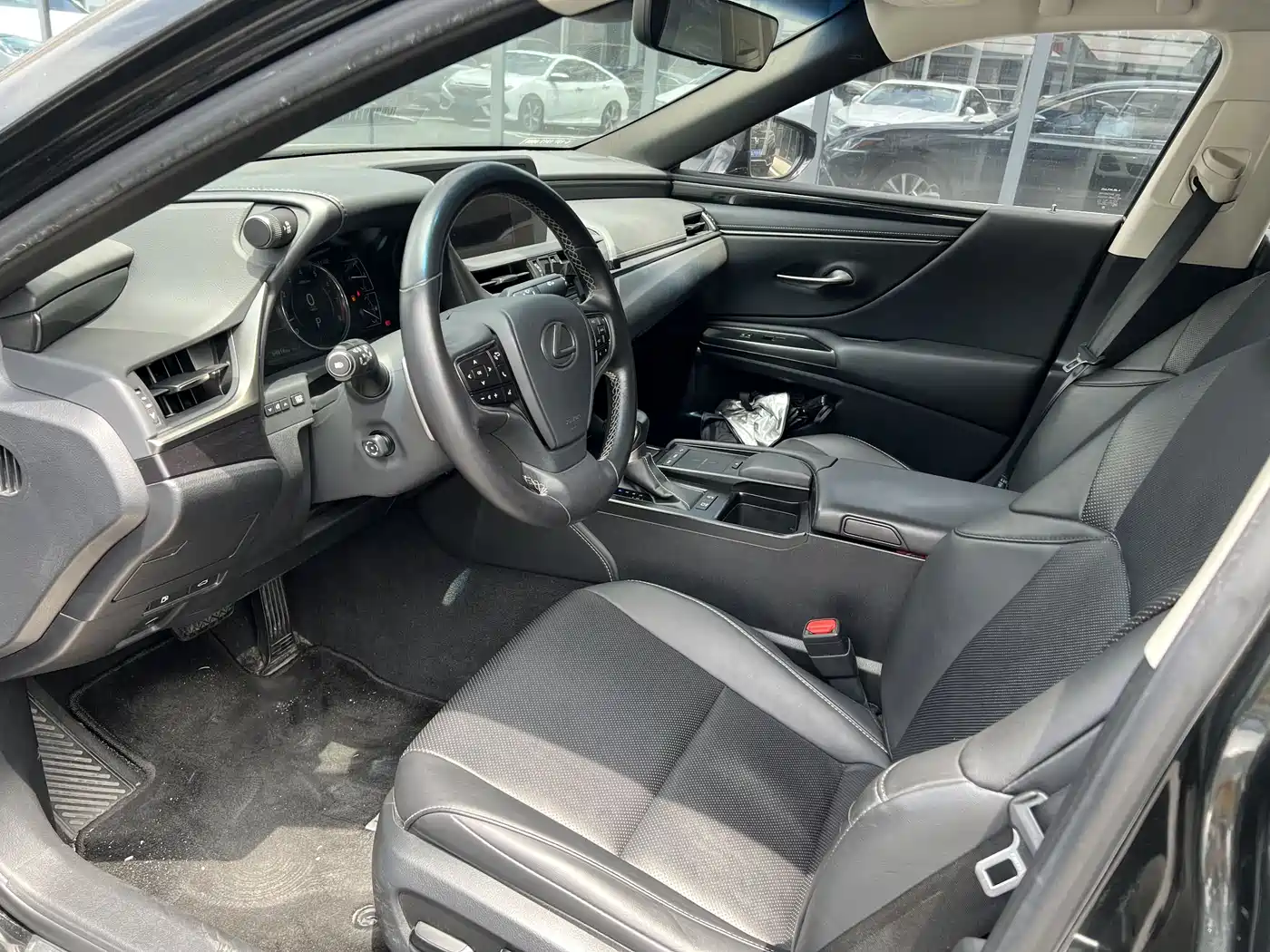 Lexus ES 2018 200 Excellence Edition China V фото 2