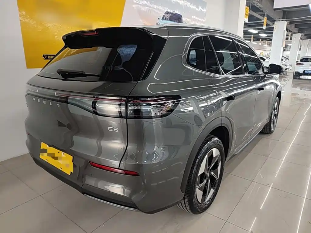 Фото 7 - Geely Galaxy Galaxy E5