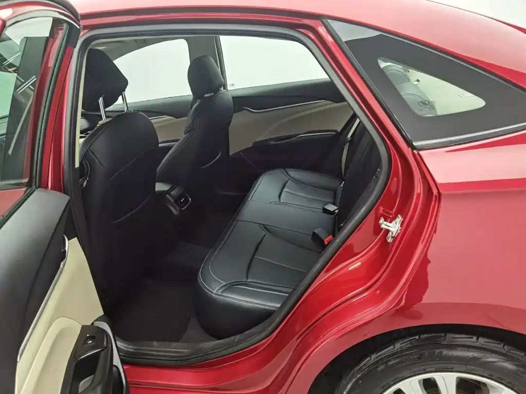 Фото 15 - Buick Excelle