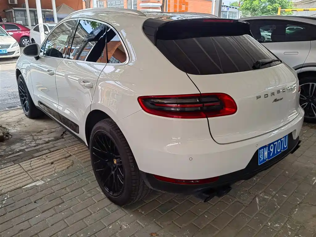 Porsche Macan 2017 Macan 2.0T фото 13