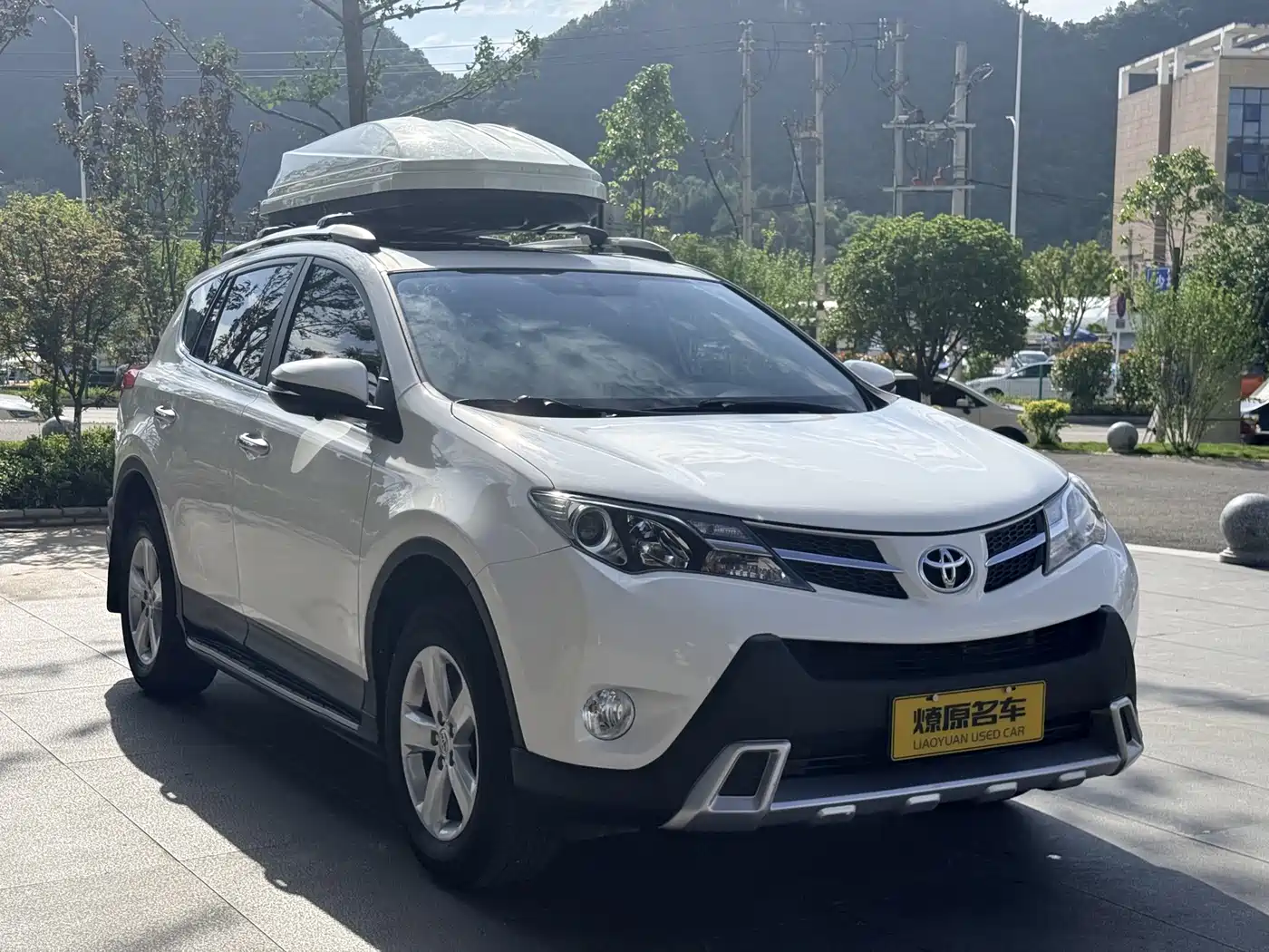 Toyota RAV4 Rongfang 2013 2.0L CVT 4WD Pioneer фото 3