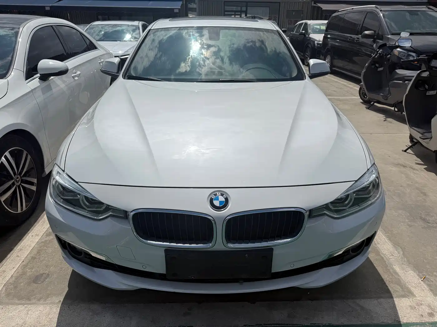 BMW 3 Series 2016 320Li Progressive фото 2
