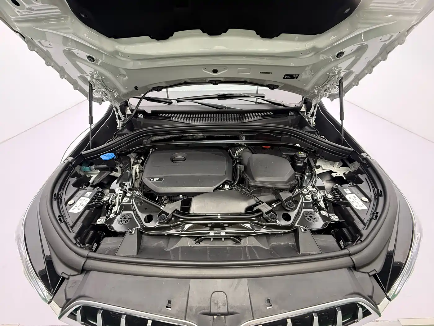 BMW X1 2023 sDrive20Li X Design Package фото 8