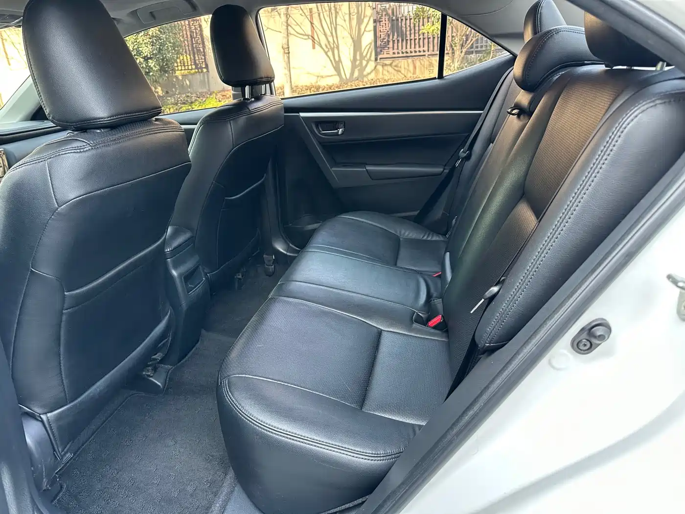 Toyota Corolla 2018 1.2T S-CVT GL-i Smart Shine Edition фото 10