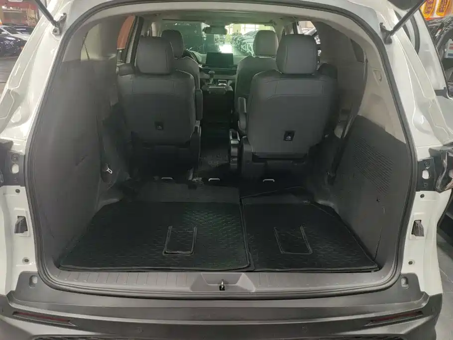 Toyota Granvia 2025 2024 2.5L Hybrid Comfort