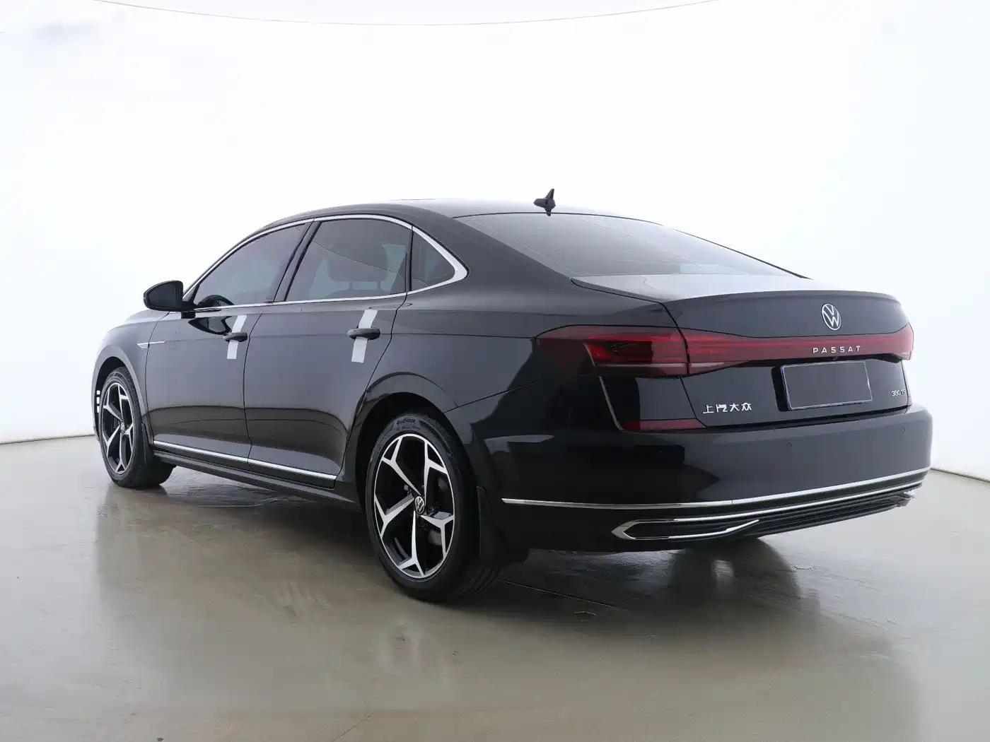 Volkswagen Passat 2024 380TSI Dragon Soaring Edition фото 6