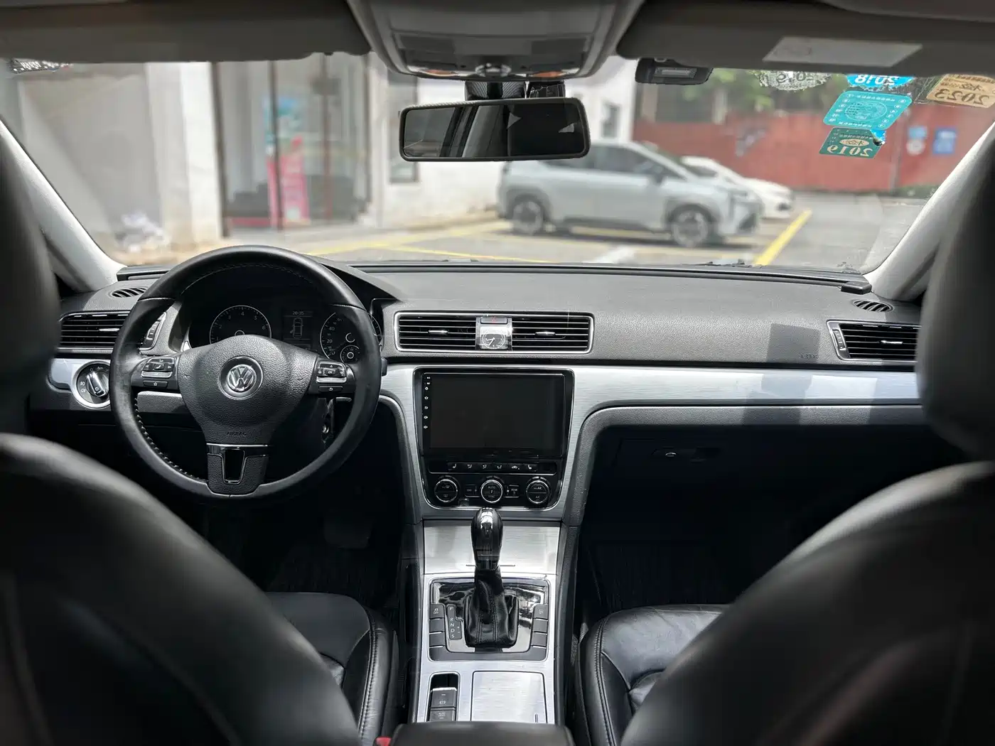 Volkswagen Passat 2014 1.8TSI DSG Luxury Edition фото 17