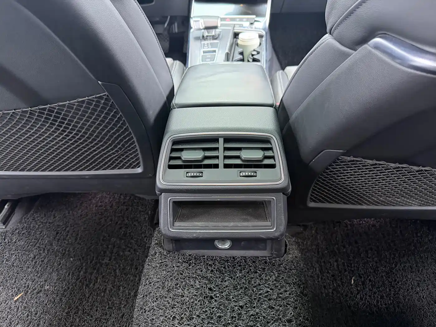 Audi A6L 2020 40 TFSI Luxury Dynamic фото 15