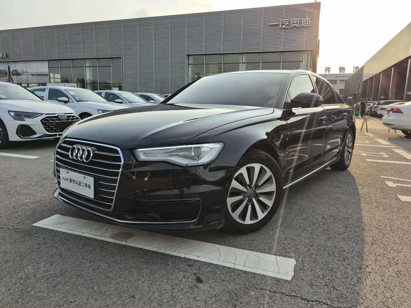 Фото 1 - Audi A6L